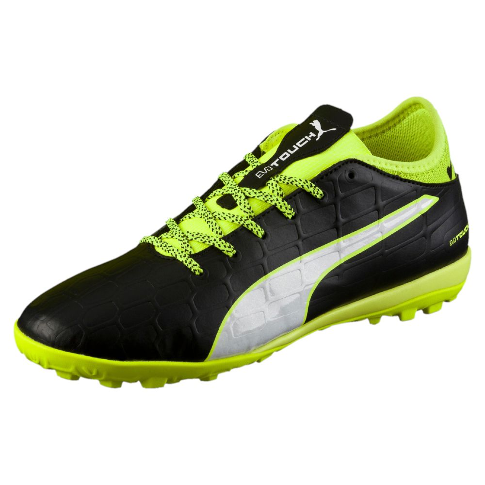 puma soccer shoes