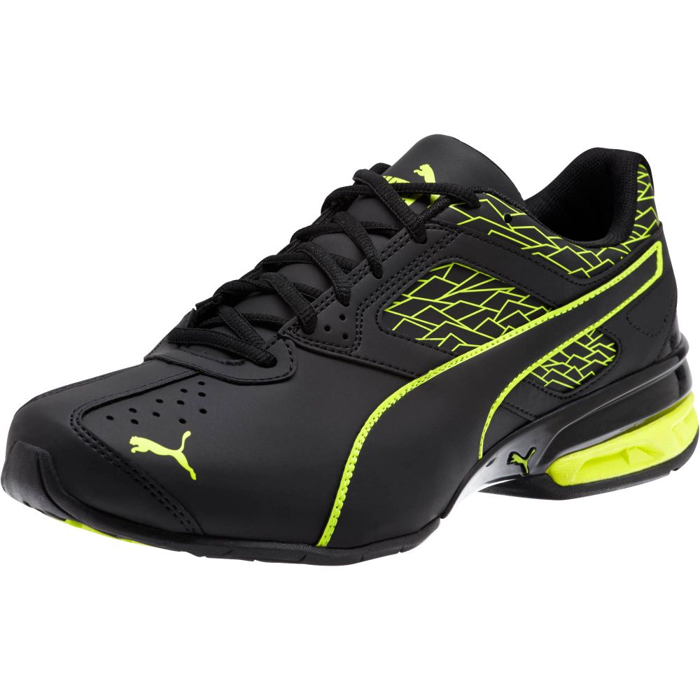 black gym shoes