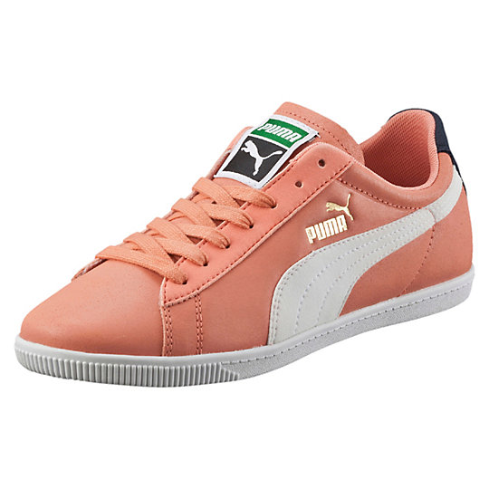 Кроссовки Glyde LO Basic Sports Кроссовки Glyde LO Basic SportsКроссовки и кеды<br>Кроссовки Glyde LO Basic SportsПредставительницами прекрасного пола будут по достоинству оценены кроссовки Glyde LO Basic Sports от PUMA. Сочетающие в себе удобство и практичность, они идеально подходят людям, постоянно пребывающим в движении. В такой обуви вы будете чувствовать себя независимой и уверенной и всегда будете выглядеть динамично!Сезон: весна-лето 2015 года Верхняя часть обуви способствует естественному термообменуУдобная классическая шнуровкаМягкая подошва обладает способностью смягчать все неровности на поверхности, предотвращая вероятность травматизма<br><br>size RU: 35<br>gender: Female