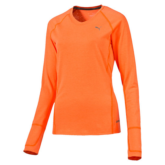 Футболка PWRWARM L/S Tee W Футболка PWRWARM L/S Tee WФутболки и майки<br>Футболка PWRWARM L/S Tee W<br>Скажите «нет» неприметным топам, скрывающим вашу красоту. К покорению спортзала нужно подойти со всей серьезностью. Эта футболка имеет много достоинств: технология терморегуляции PWRWARM, рукав реглан, плоские швы и удобные отверстия для больших пальцев.<br><br>Коллекция: Осень-зима 2016<br>Состав: Полиэстер 57%, лиоцелл 19%, акрил 19%, эластан 5%; финальная влагоотводящая обработка на основе биотехнологий<br>Технологии: PWRWARM сохраняет тепло тела и поддерживают оптимальную температуру в холодную погоду<br>Вид спорта: Бег<br>Круглый вырез<br>Рукав реглан позволяет свободно двигать руками<br>Плоские швы не натирают кожу<br>Анатомичный крой рукава позволяет максимально эффективно выполнять упражнения на растяжку<br>Отверстия для больших пальцев<br>Светоотражающие элементы улучшают видимость при плохом освещении<br>Светоотражающий логотип PUMA на груди слева<br>Страна-производитель: Сингапур<br><br><br>size RU: 40-42<br>gender: Female