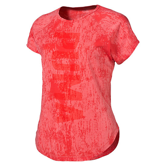Футболка Dancer PUMA Burnout Tee Футболка Dancer PUMA Burnout TeeФутболки и майки<br>Футболка Dancer PUMA Burnout Tee<br>Свободная, удобная и, нужно признать, довольно откровенная футболка — именно то, что нужно, чтобы выглядеть и чувствовать себя превосходно во время тренировок. Свободная посадка позволяет двигаться свободно, а также надевать футболку поверх других спортивный вещей.<br><br>Коллекция: Осень-зима 2016<br>Состав: Полиэстер 73%, вискоза 21%, эластан 6%; финальная влагоотводящая обработка на основе биотехнологий, выгоревшая фактура<br>Технологии: Высокотехнологичный материал dryCELL выводит влагу наружу, сохраняя сухость и комфорт во время тренировки<br>Вид спорта: Тренинг<br>Просторный крой не ограничивает движений и позволяют использовать футболку в многослойном комплекте одежды<br>Вертикальная надпись PUMA впереди по центру<br>Страна-производитель: Китай<br><br><br>size RU: 48-50<br>gender: Female