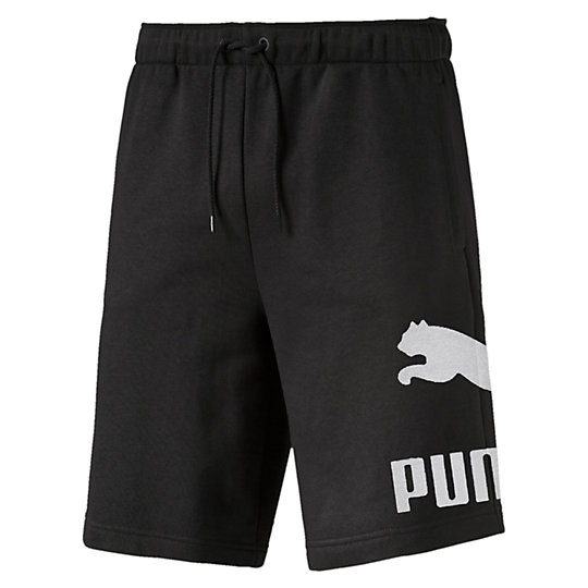 Шорты Archive Logo Sweat Bermudas Шорты Archive Logo Sweat BermudasШорты<br>Шорты Archive Logo Sweat Bermudas<br>Шорты выполнены из хлопка и полиэстера, что позволит вам не беспокоиться о скованности движений во время их носки и быть готовым к победам вместе с Puma. Шорты имеют оптимальную длину и удобную завязку спереди для удобства.<br><br>Коллекция: Весна-лето 2016.<br>Передние вшитые карманы. <br>Эластичная резинка со шнурком. <br>Классическая модель.<br>Материал - 70% хлопок, 30% полиэстер<br><br><br>color: черный<br>size RU: 50-52<br>gender: Male