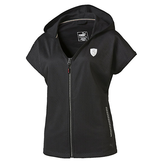 Толстовка Ferrari Summer Sweat Jacket Толстовка Ferrari Summer Sweat JacketТолстовки и худи<br>Толстовка Ferrari Summer Sweat Jacket<br>Толстовка Ferrari Summer Sweat Jacket от Puma &mdash; стильная женская толстовка для тех леди, которые ведут исключительно активный образ жизни и любят смелые и яркие наряды. Толстовка с коротким рукавом и уютным капюшоном оснащена удобной молнией во всю длину изделия. Спереди толстовка украшена логотипом Frerrari. Будьте стильной и модной, ощущая полный комфорт и привлекая всеобщее восхищенное внимание на прогулке, в кафе или на вечеринке, ведь эта толстовка подойдет для любого случая.<br><br><br> Коллекция: Весна-лето 2016 года.<br> Детали:<br> Принт логотипа PUMA;<br> Принт логотипа Ferrari;<br> Короткий рукав;<br> Капюшон.<br>Материал: 100% полиэстер<br><br><br>color: черный<br>size RU: 40-42<br>gender: Female