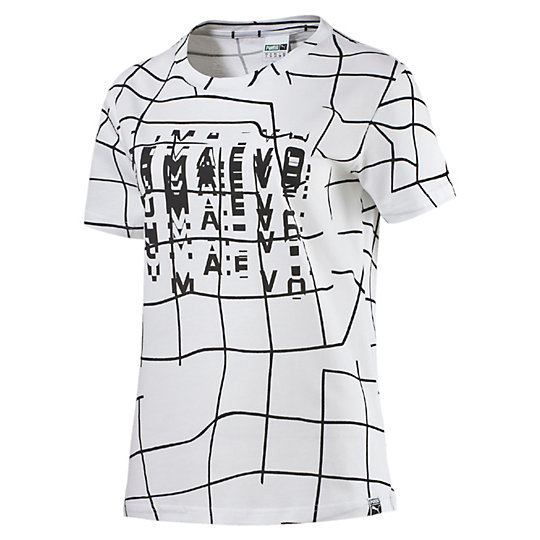 Футболка Seasonal Story Tee Футболка Seasonal Story TeeФутболки и майки<br>Футболка Seasonal Story Tee<br> Классический крой футболки идеально подходит для тренировок или для прогулок на свежем воздухе..<br><br>Коллекция: Осень-зима 2016<br>Состав: 100% хлопок<br>Страна-производитель: Бангладеш<br><br><br>size RU: 46-48<br>gender: Female