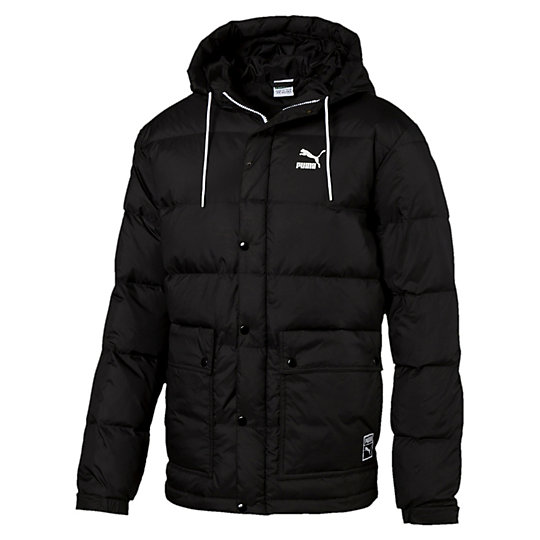 Куртка Outerwear Down Jacket Куртка Outerwear Down JacketКуртки, жилеты<br>Куртка Outerwear Down Jacket<br>Эта куртка готова к любым испытаниям благодаря удобному фасону с набивкой пухом и удобными карманами на молнии. К тому же она радует глаз.<br><br>Коллекция: Осень-зима 2016<br>Состав: 100% полиэстер, ткань с водоотталкивающим покрытием<br>Капюшон с затягивающимся шнурком<br>Полноразмерная застежка-молния с кнопками<br>Два боковых кармана с кнопками<br>Эластичные манжеты и капюшон<br>Логотип PUMA Archive на левой стороне груди<br>Бирка с логотипом PUMA на левом бедре<br>Страна-производитель: Тайвань<br><br><br>size RU: 50-52<br>gender: Male