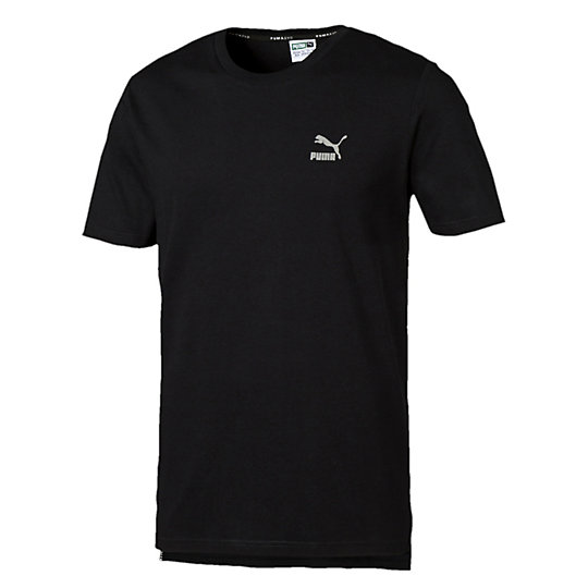 Футболка Evo Core Tee Футболка Evo Core TeeФутболки и майки<br>Футболка Evo Core TeeКлассических футболок не может быть много — ни для спортзала, ни для повседневной носки. Футболка украшена светоотражающими деталями, что придает ей яркий и футуристичный вид. Когда во время тренировки тело нагревается, особая обработка предотвращает скопление влаги и появление неприятного запаха.Коллекция: Осень-зима 2016Состав: 73% хлопок, 27% полиэстер; влагоотводящая обработка на основе биотехнологий. Резинка: 100% хлопокТехнологии: dryCELL выводит влагу наружу, сохраняя сухость и комфорт во время тренировкиЦвета: черный, серыйКруглый вырезГрафика PUMA на спинеСветоотражающий логотип PUMA Archive на левой стороне грудиСтрана-производитель: Китай<br><br>size RU: 44-46<br>gender: Male