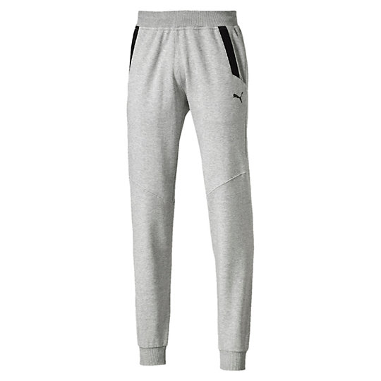 Брюки SF Sweat Pants Брюки SF Sweat PantsБрюки и леггинсы<br>Брюки SF Sweat Pants<br>Модные удобные брюки, которые воплощают скорость и динамичность команды Scuderia Ferrari.<br><br>Коллекция: Осень-зима 2016<br>Состав: 77% хлопок, 23% полиэстер<br>Эластичный пояс в рубчик<br>Боковые карманы и прорезной карман сзади<br>Эластичная отделка на манжетах по нижнему краю штанин<br>Страна-производитель: Китай<br><br><br>size RU: 44-46<br>gender: Male